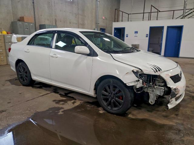 Toyota Corolla Base Image 11