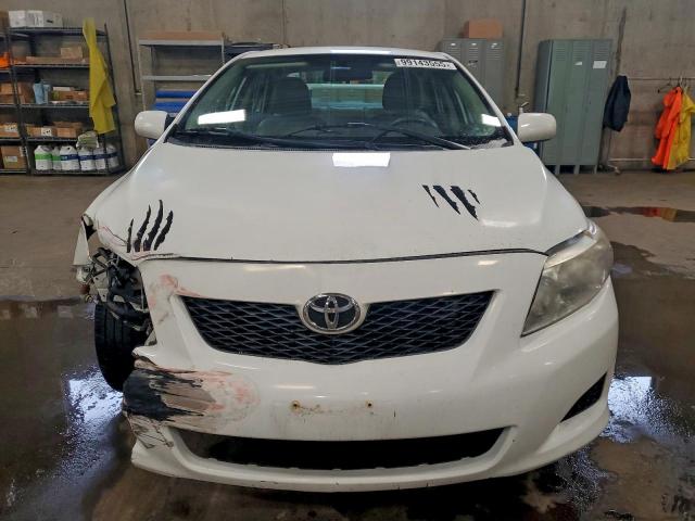 Toyota Corolla Base Image 4