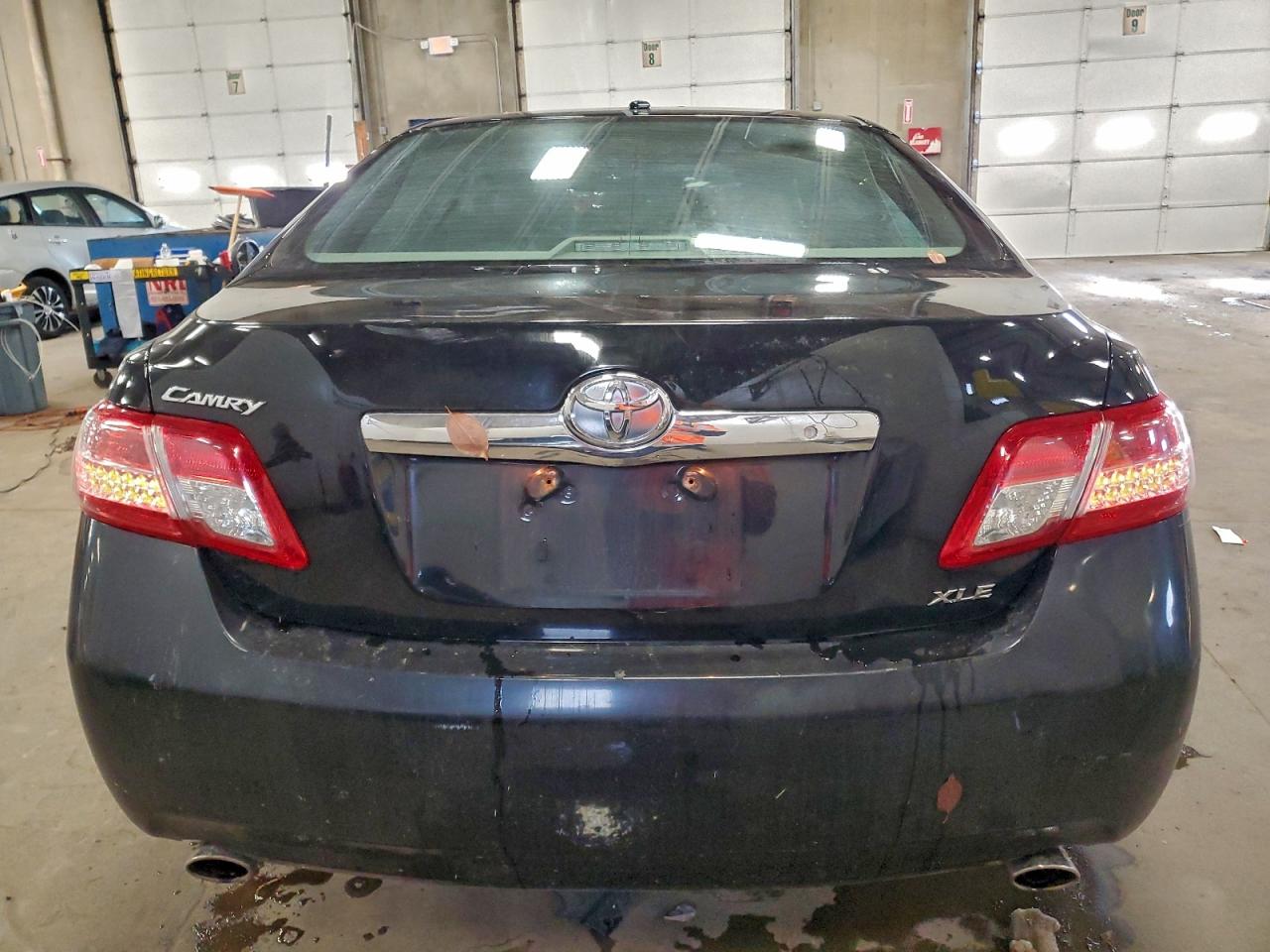 Toyota Camry Se Image 5