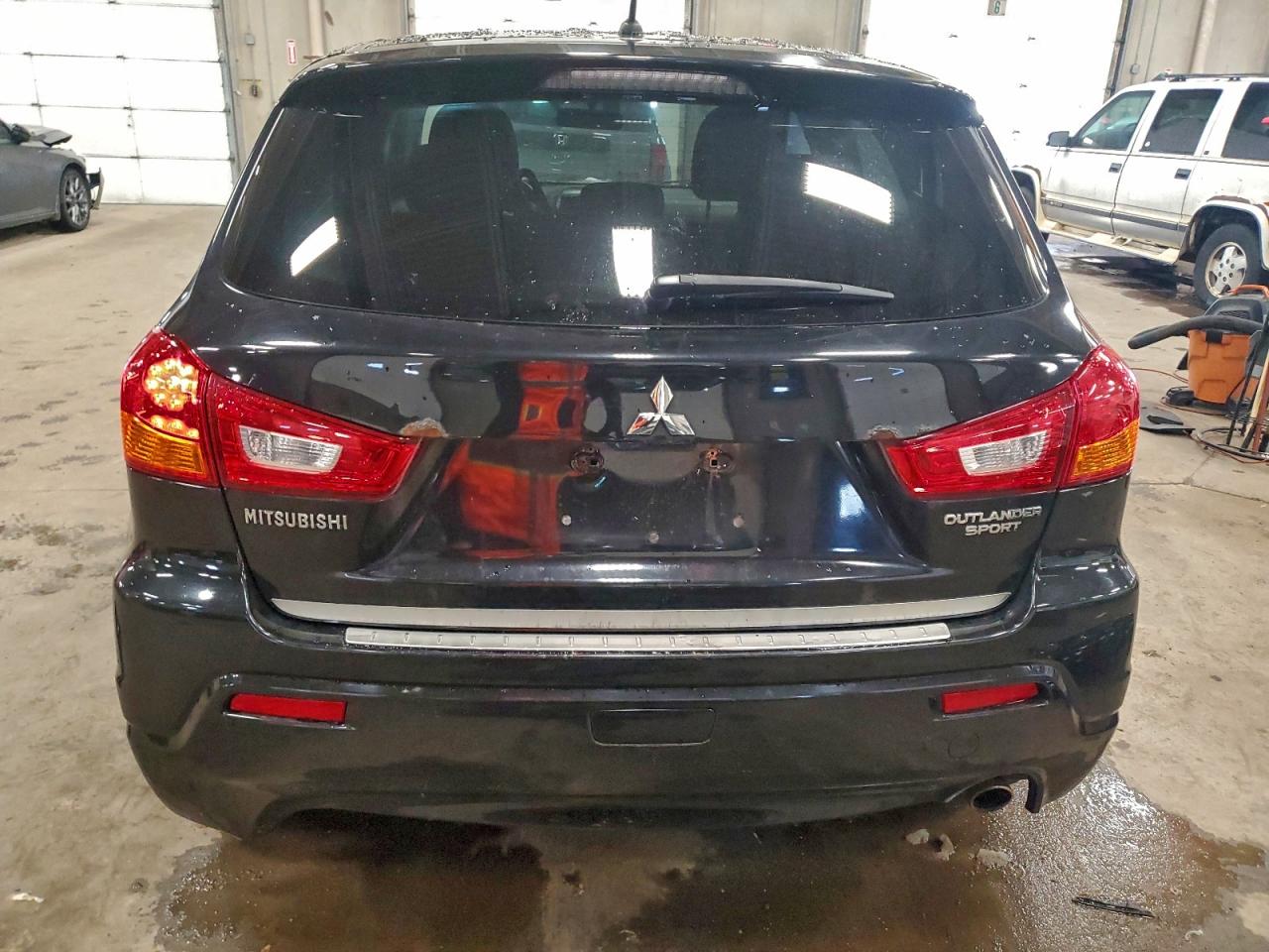 Mitsubishi Outlander Se Image 6