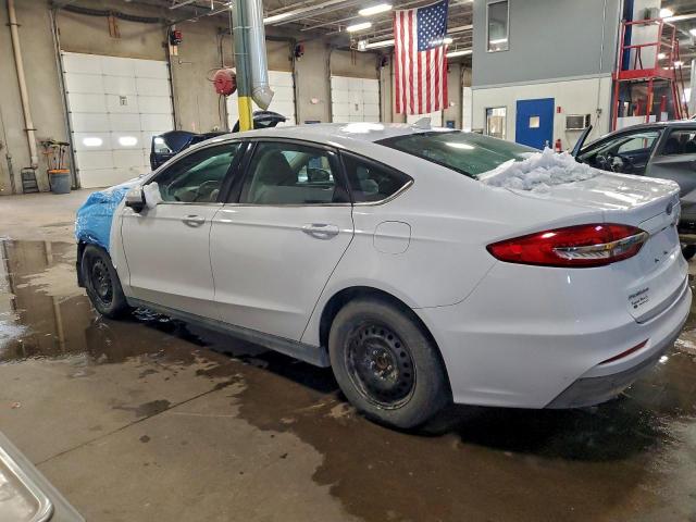 Ford Fusion S Image 7