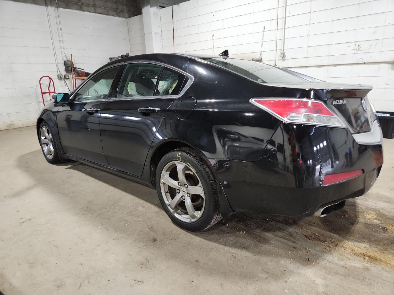 Acura TL Image 2