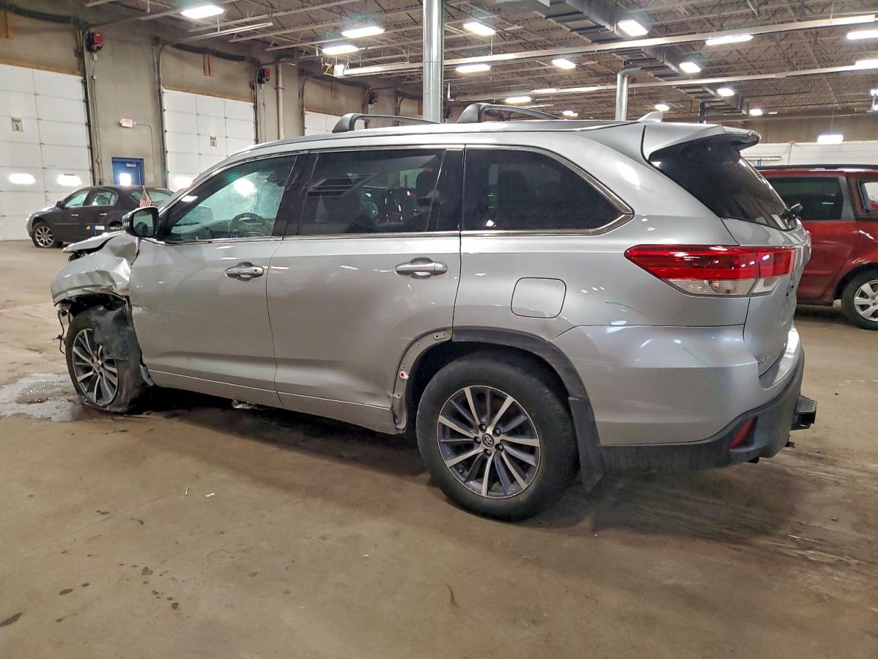 Toyota Highlander Se Image 6