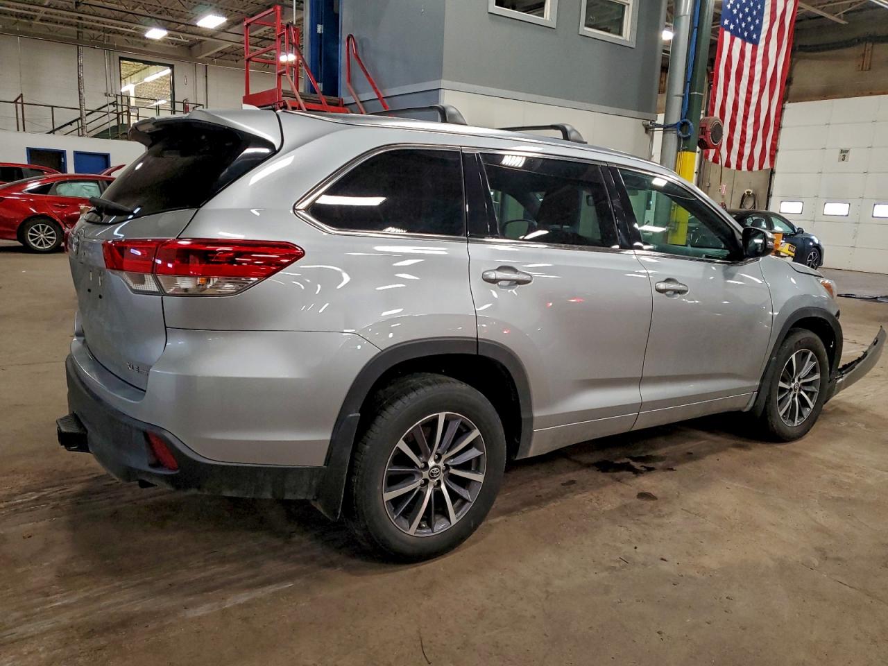 Toyota Highlander Se Image 5