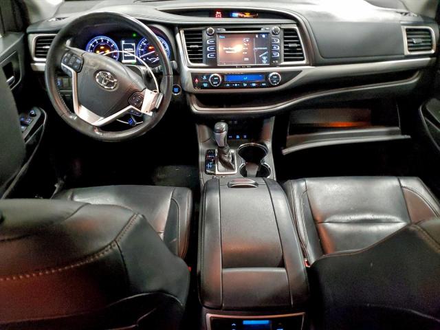 Toyota Highlander Se Image 3