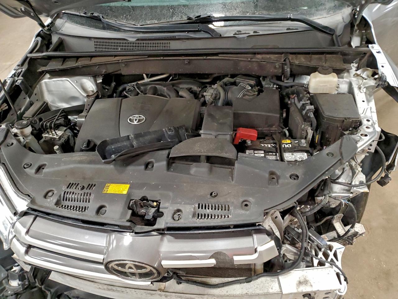 Toyota Highlander Se Image 11