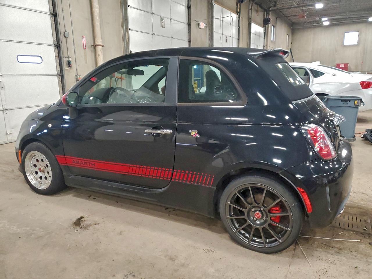 FIAT 500 Abarth Image 11
