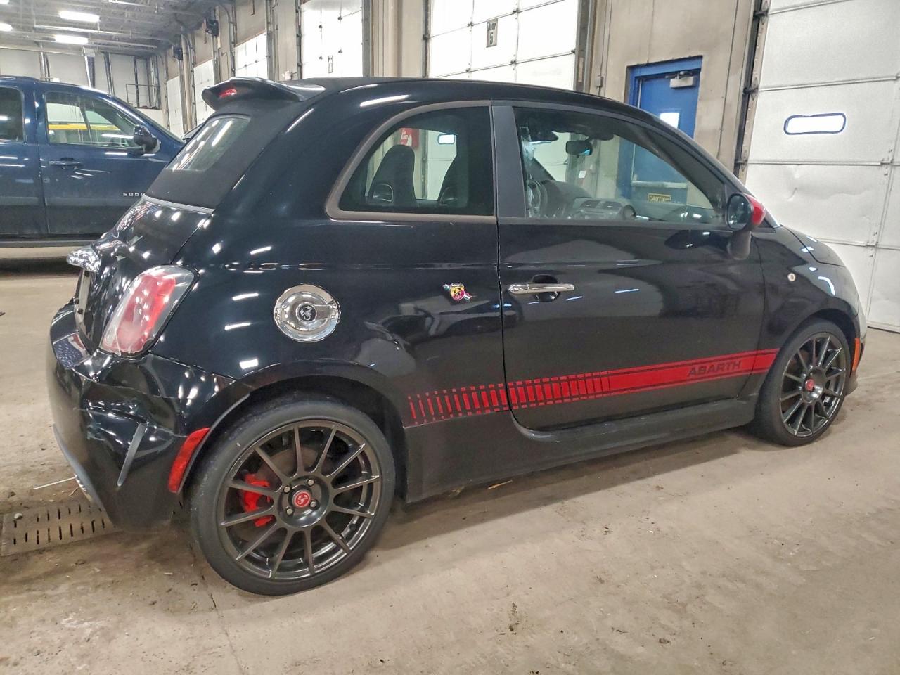 FIAT 500 Abarth Image 2