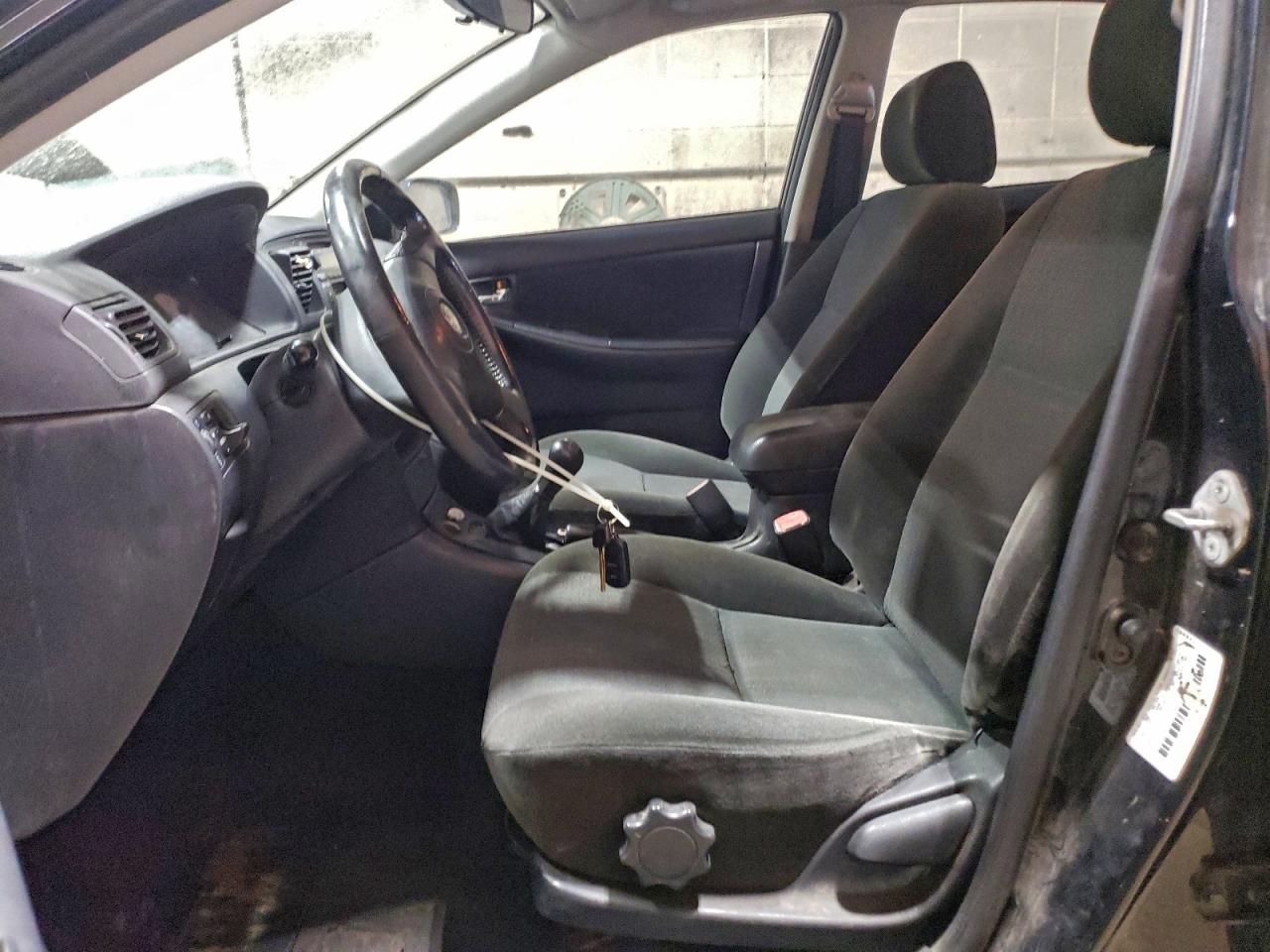 Toyota Corolla Ce Image 9