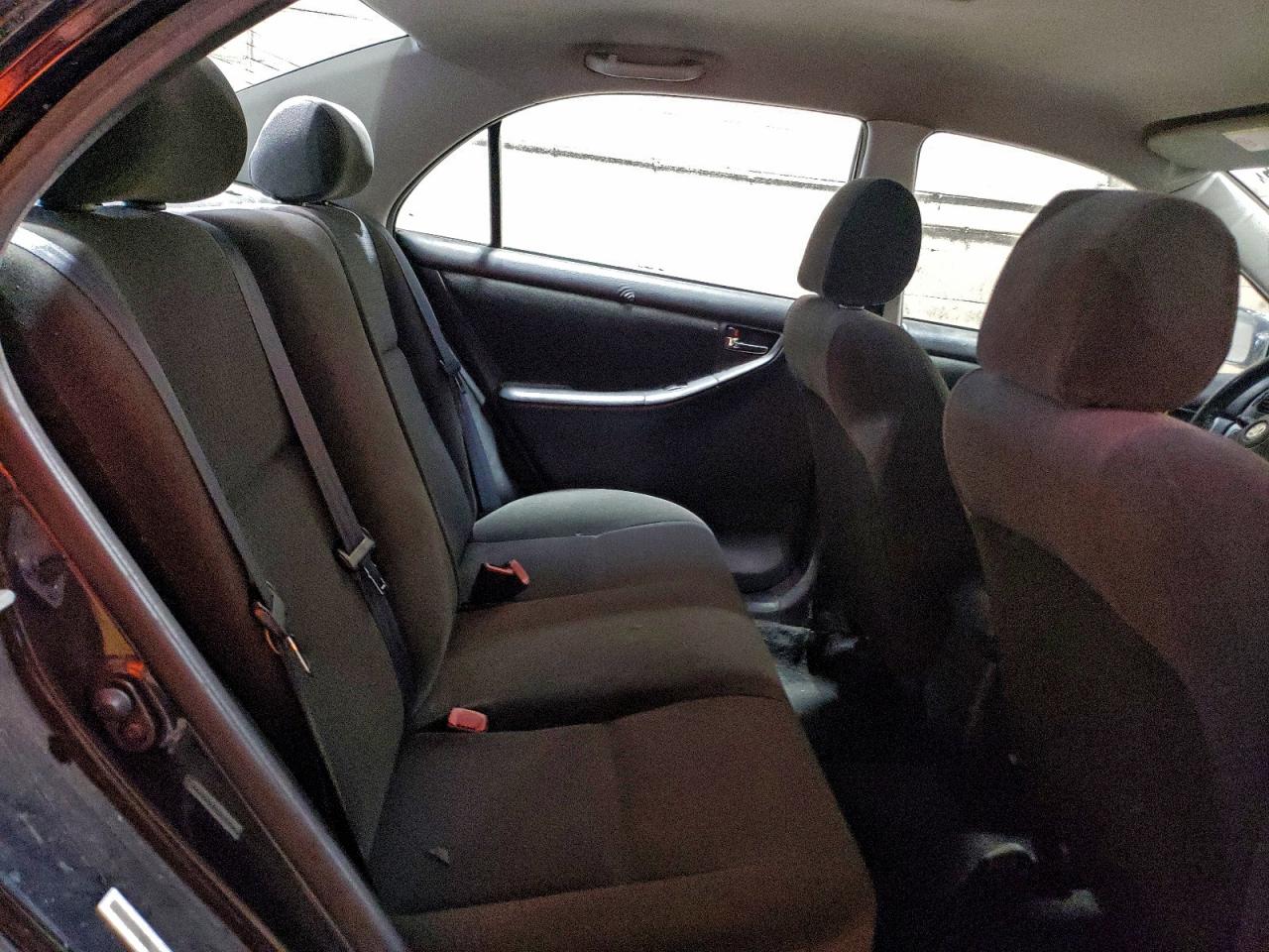 Toyota Corolla Ce Image 6