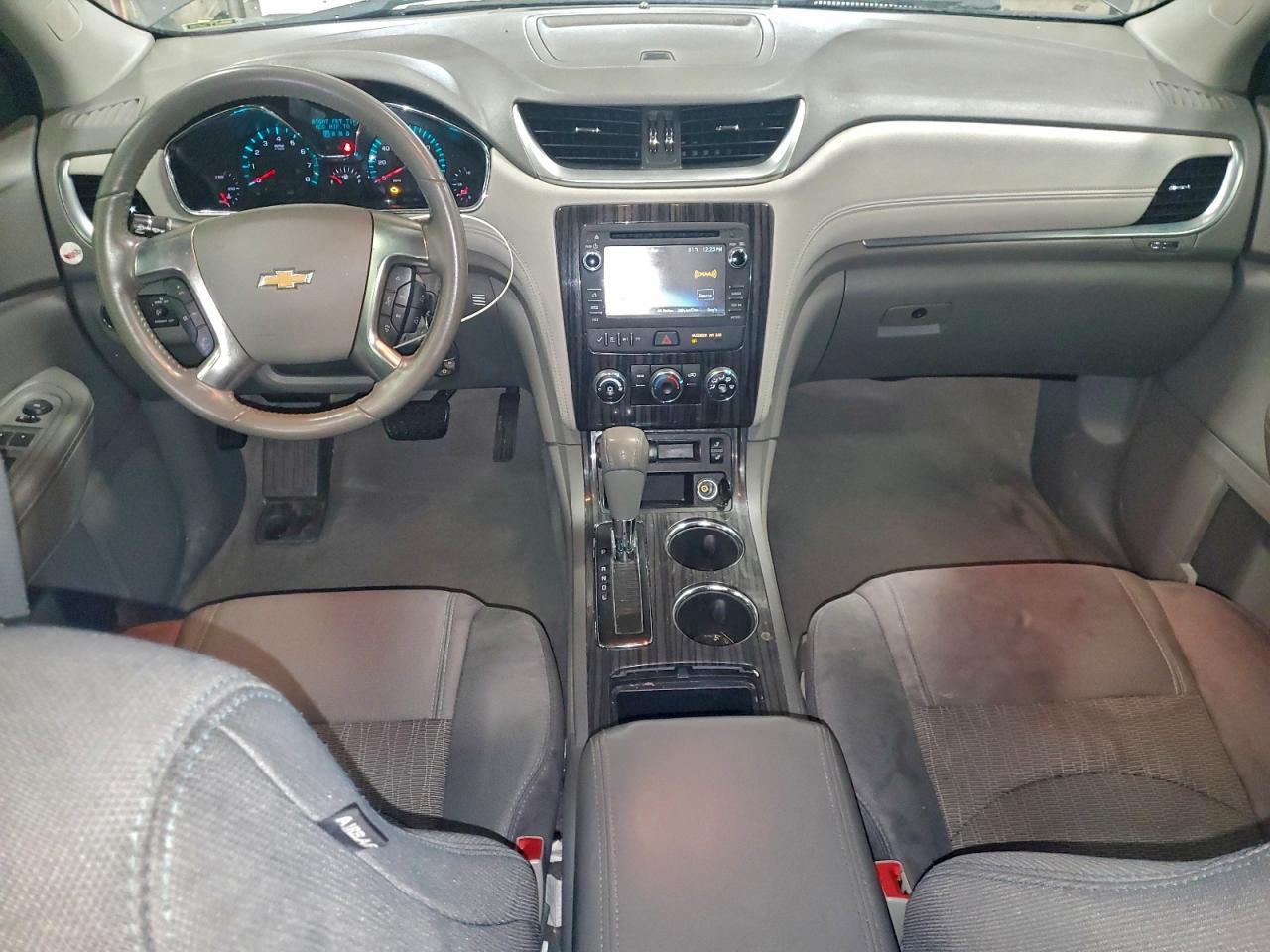 Chevrolet Traverse Lt Image 3