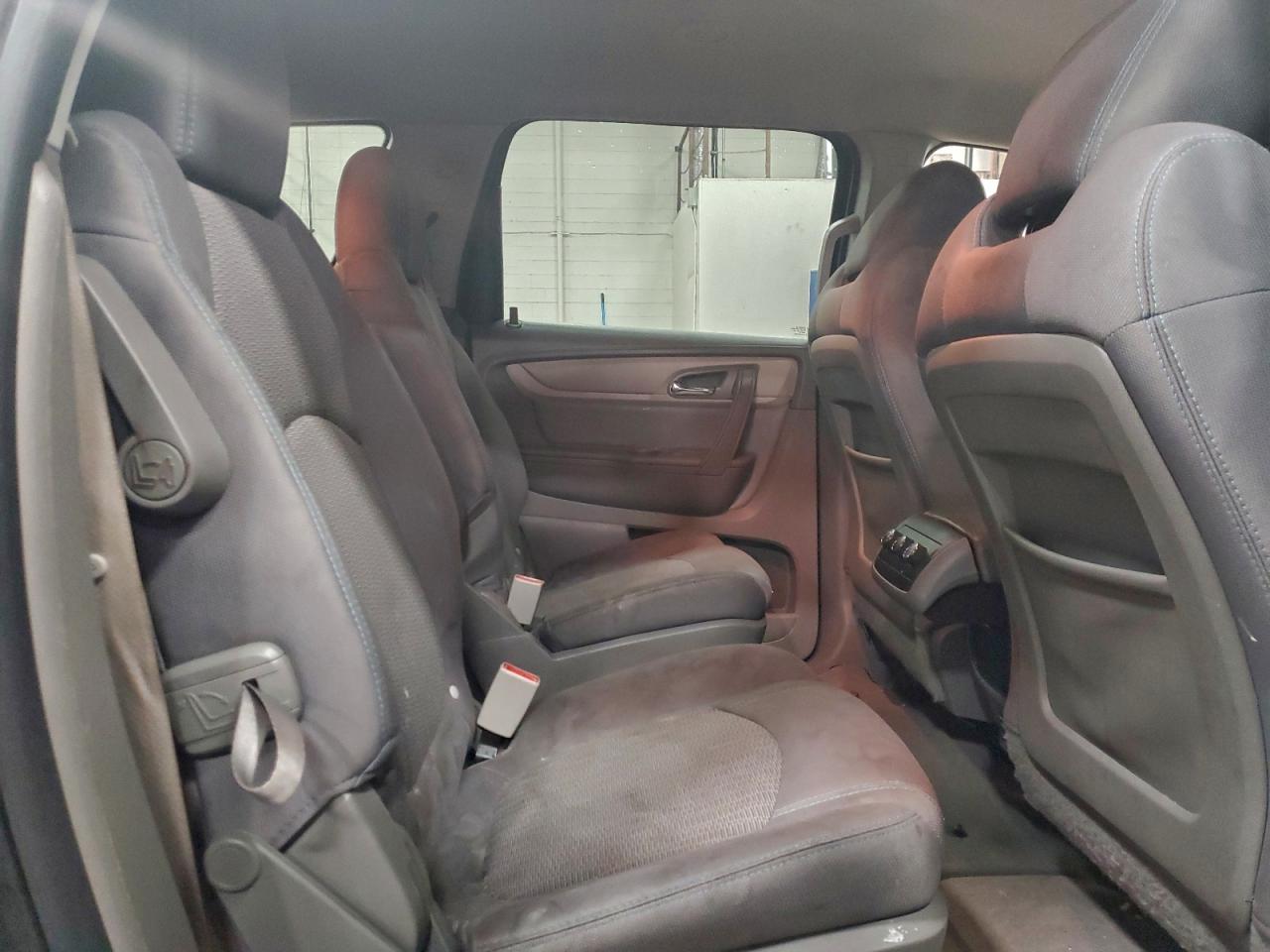 Chevrolet Traverse Lt Image 9