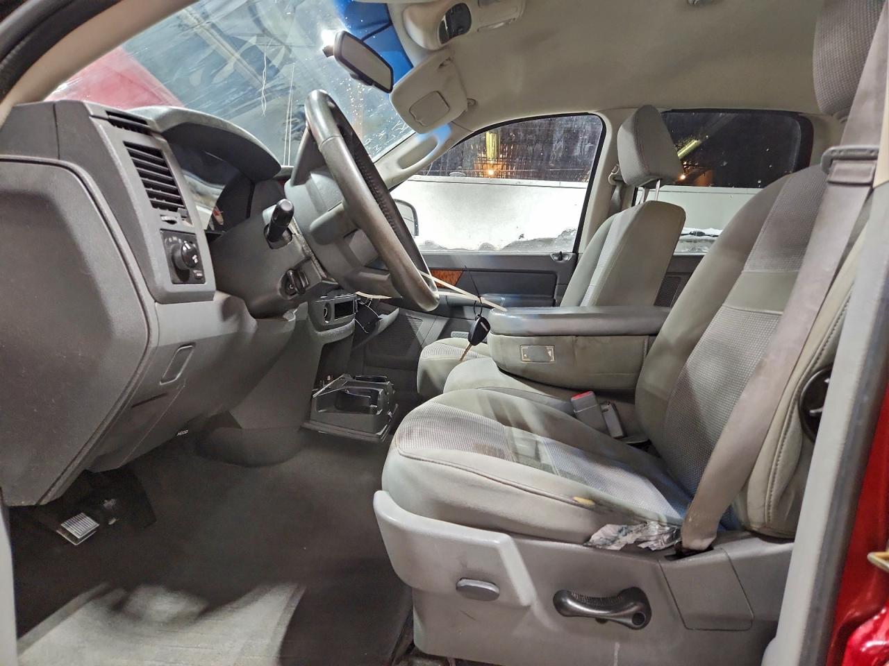 Dodge Ram 1500 St Image 8