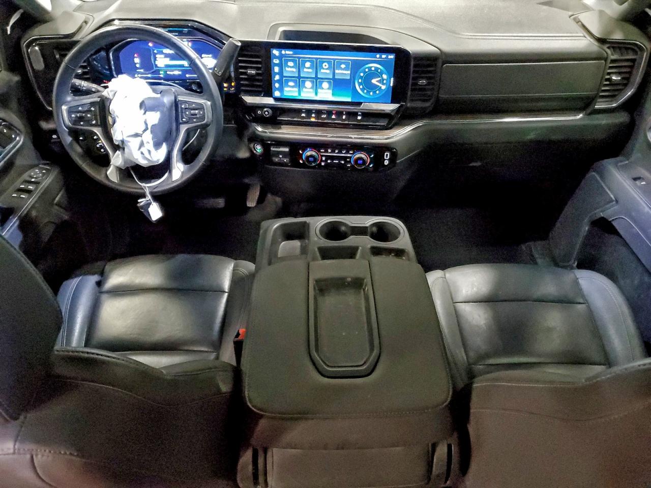 Chevrolet Silverado K1500 Lt Image 4