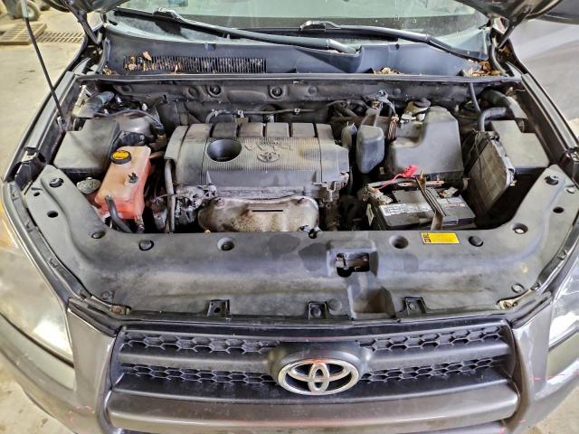 Toyota RAV4 Image 10