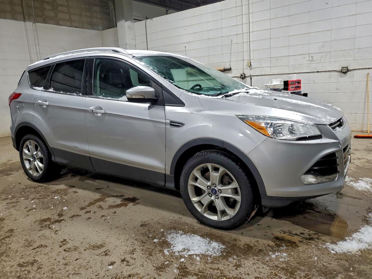 Ford Escape Titanium Image 11