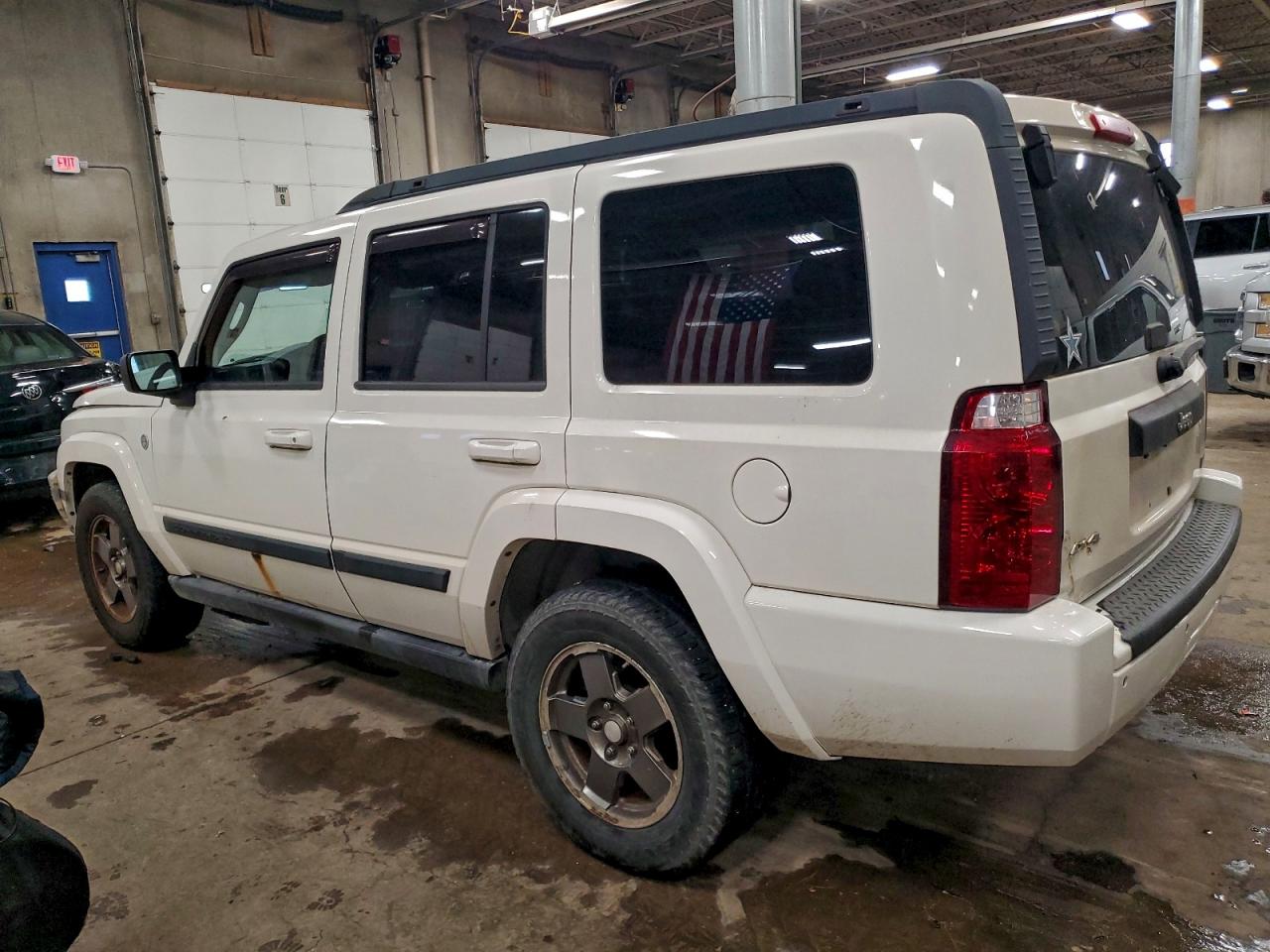 Jeep Commander Image 4