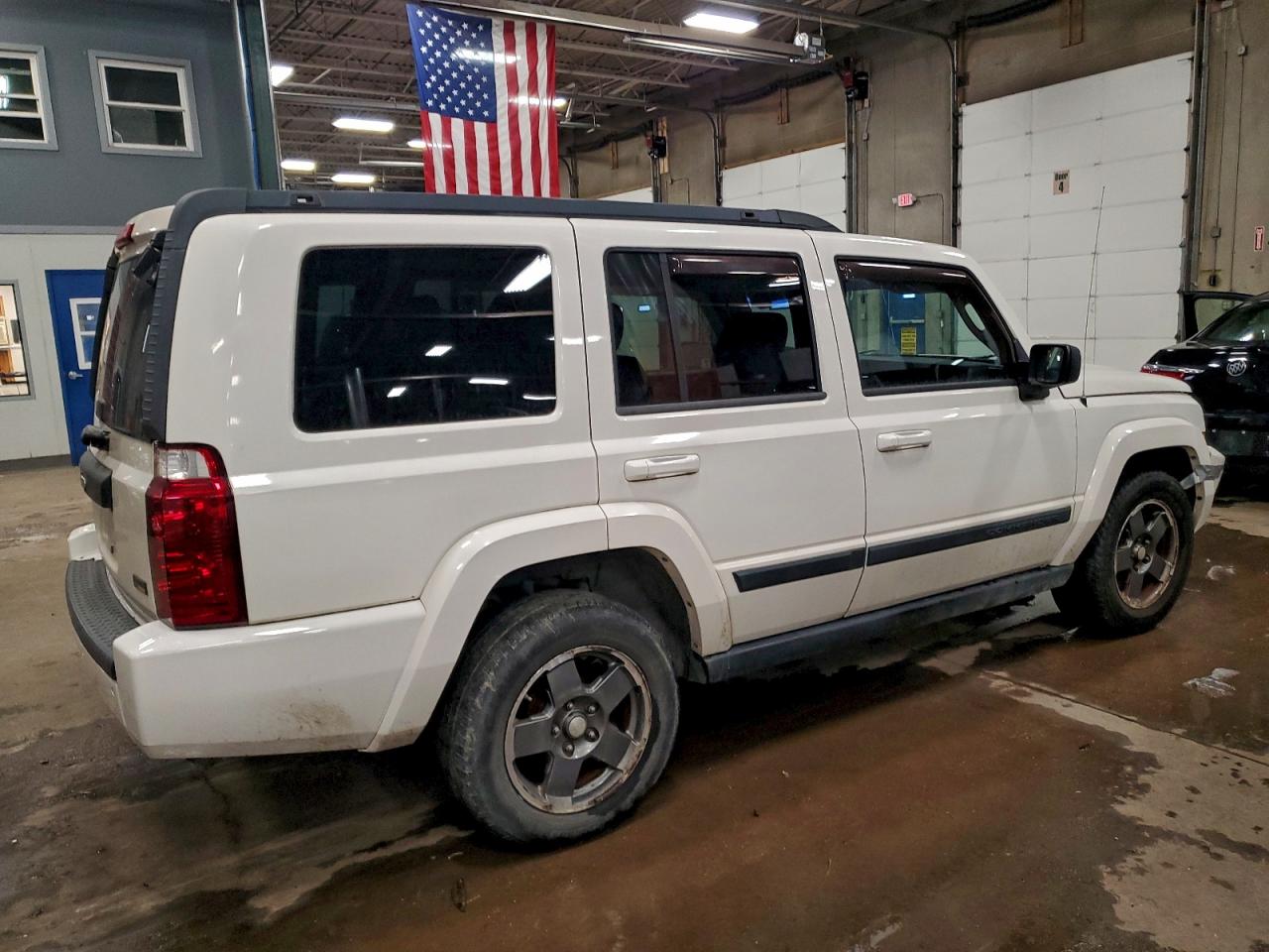Jeep Commander Image 3