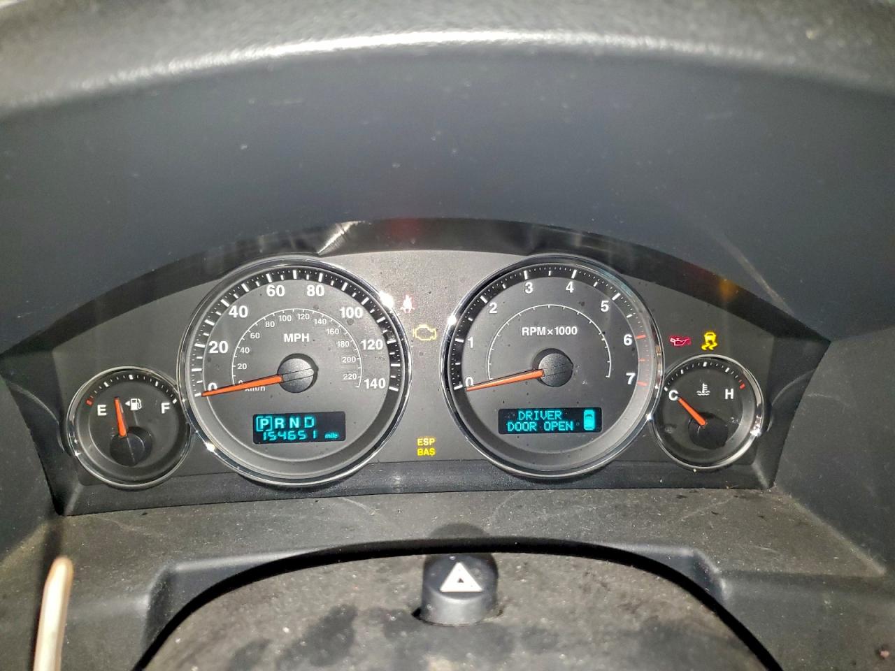 Jeep Commander Image 5