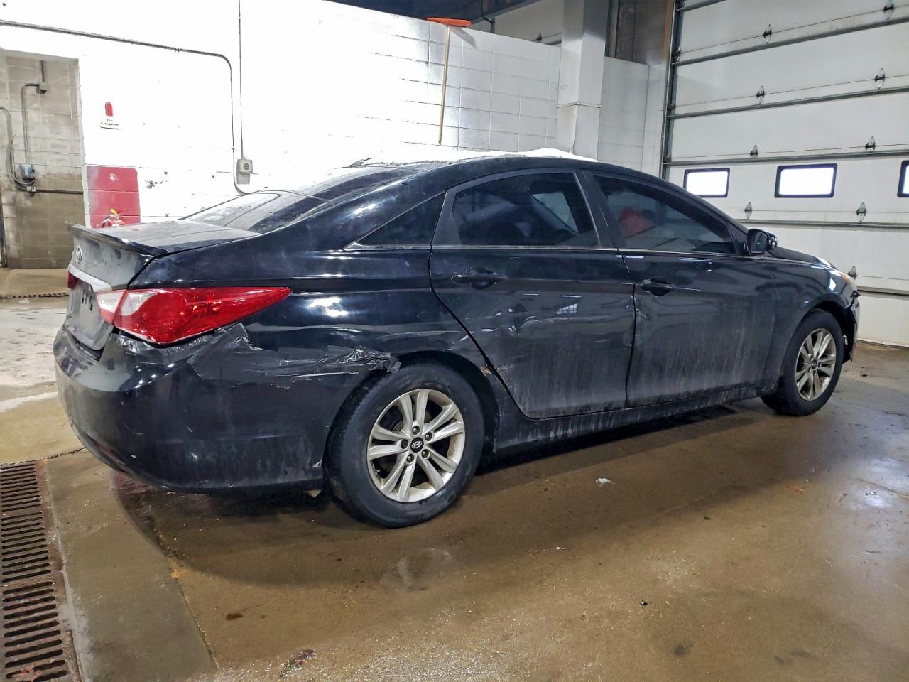 Hyundai SONATA Gls Image 3