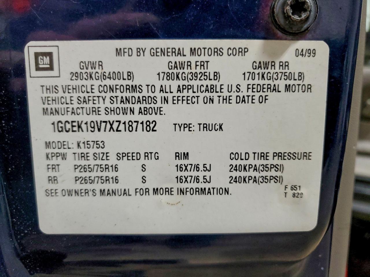 Chevrolet Silverado K1500 Image 8