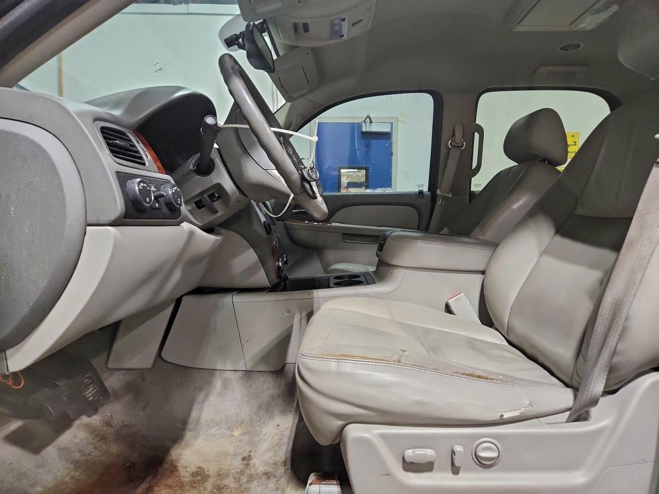 Chevrolet Tahoe K1500 Lt Image 5