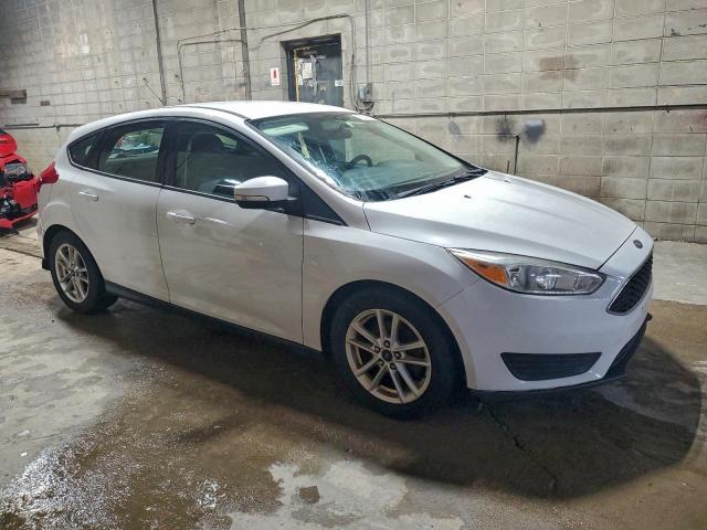 Ford Focus Se Image 6