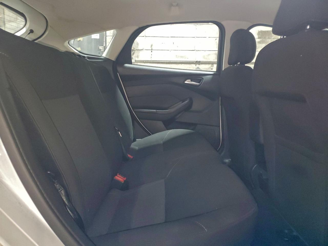 Ford Focus Se Image 4