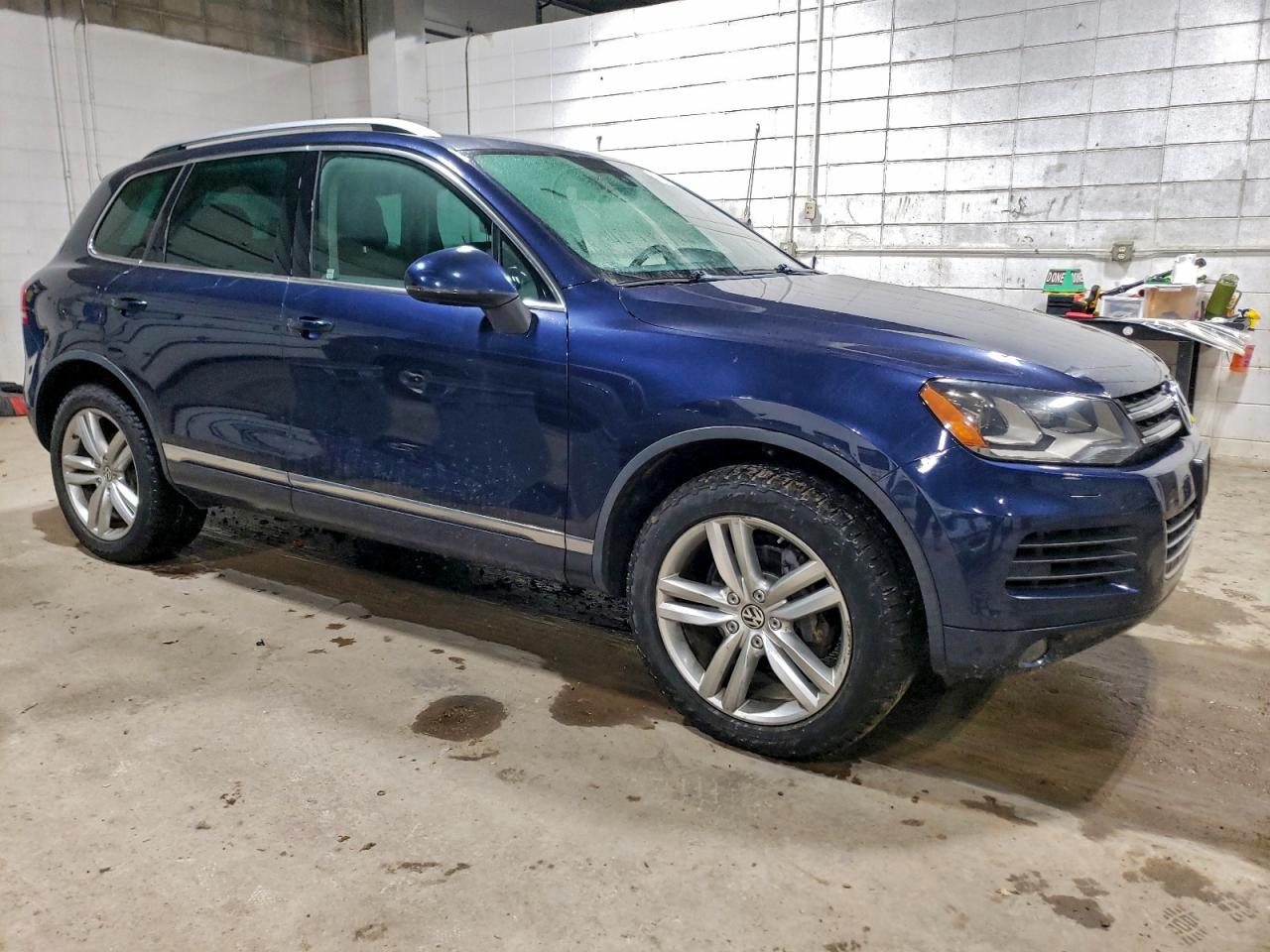 Volkswagen Touareg V6 Image 2