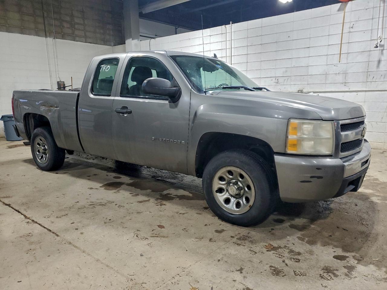 Chevrolet Silverado C1500 Image 9