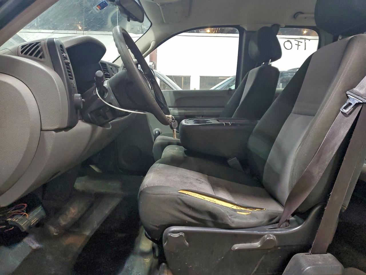 Chevrolet Silverado C1500 Image 8