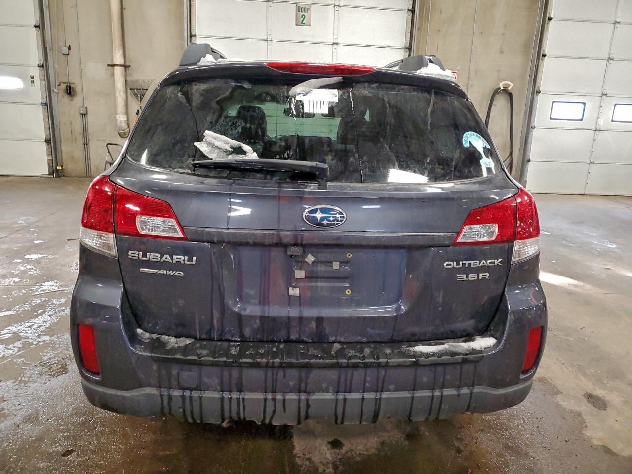 Subaru Outback 3.6r Limited Image 6