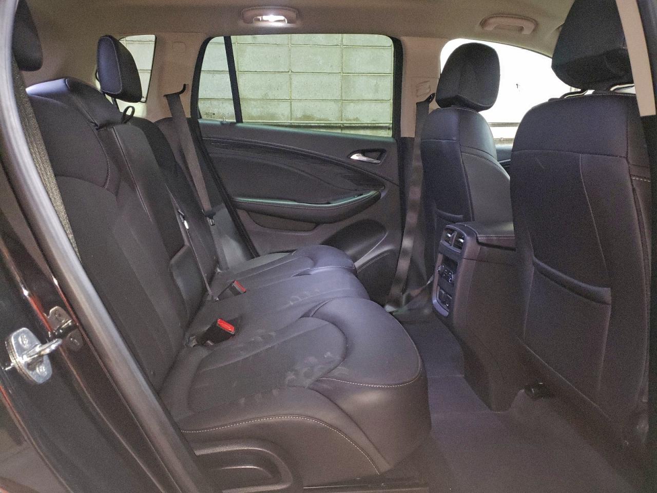 Buick Envision Essence Image 7