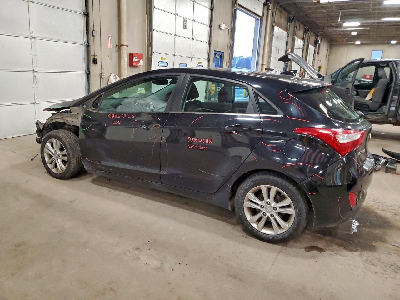 Hyundai ELANTRA Image 4