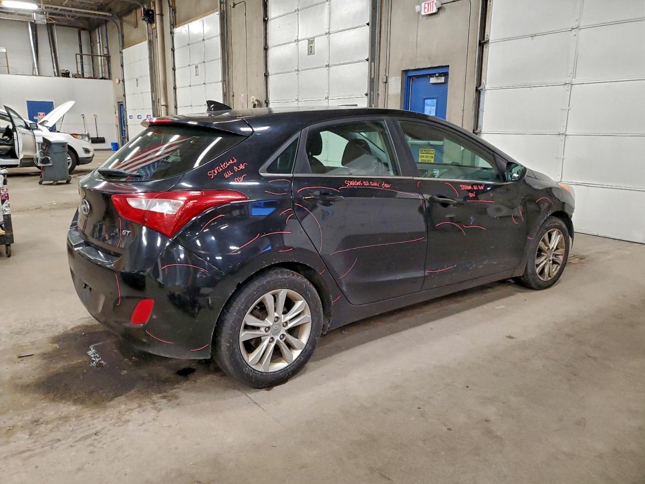 Hyundai ELANTRA Image 2