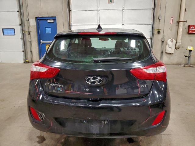 Hyundai ELANTRA Image 9