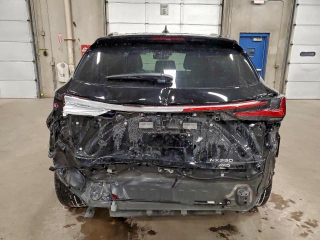 Lexus NX 350 Luxury Image 3