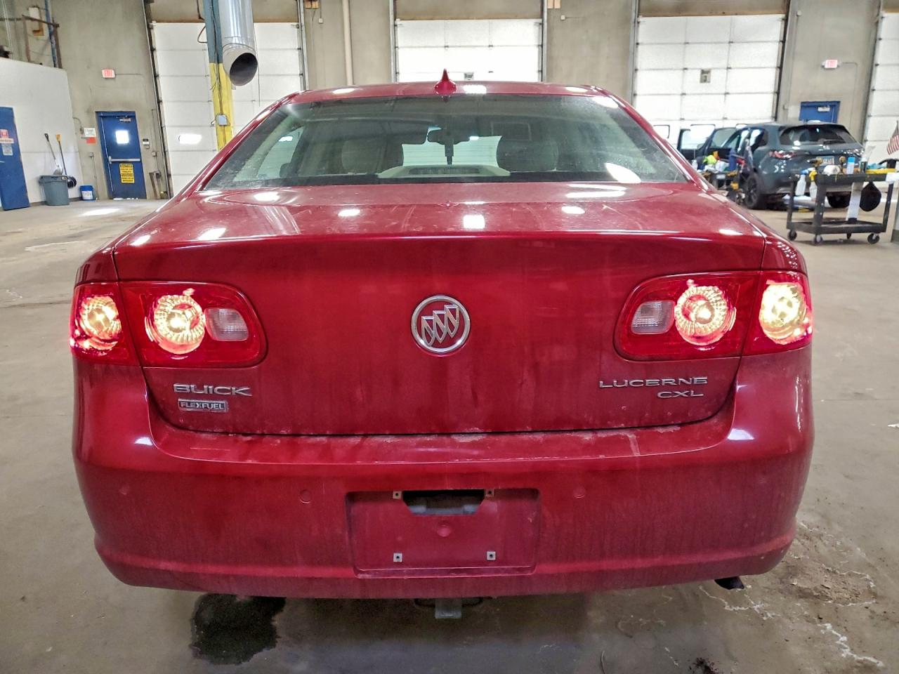 Buick Lucerne Cxl Image 5