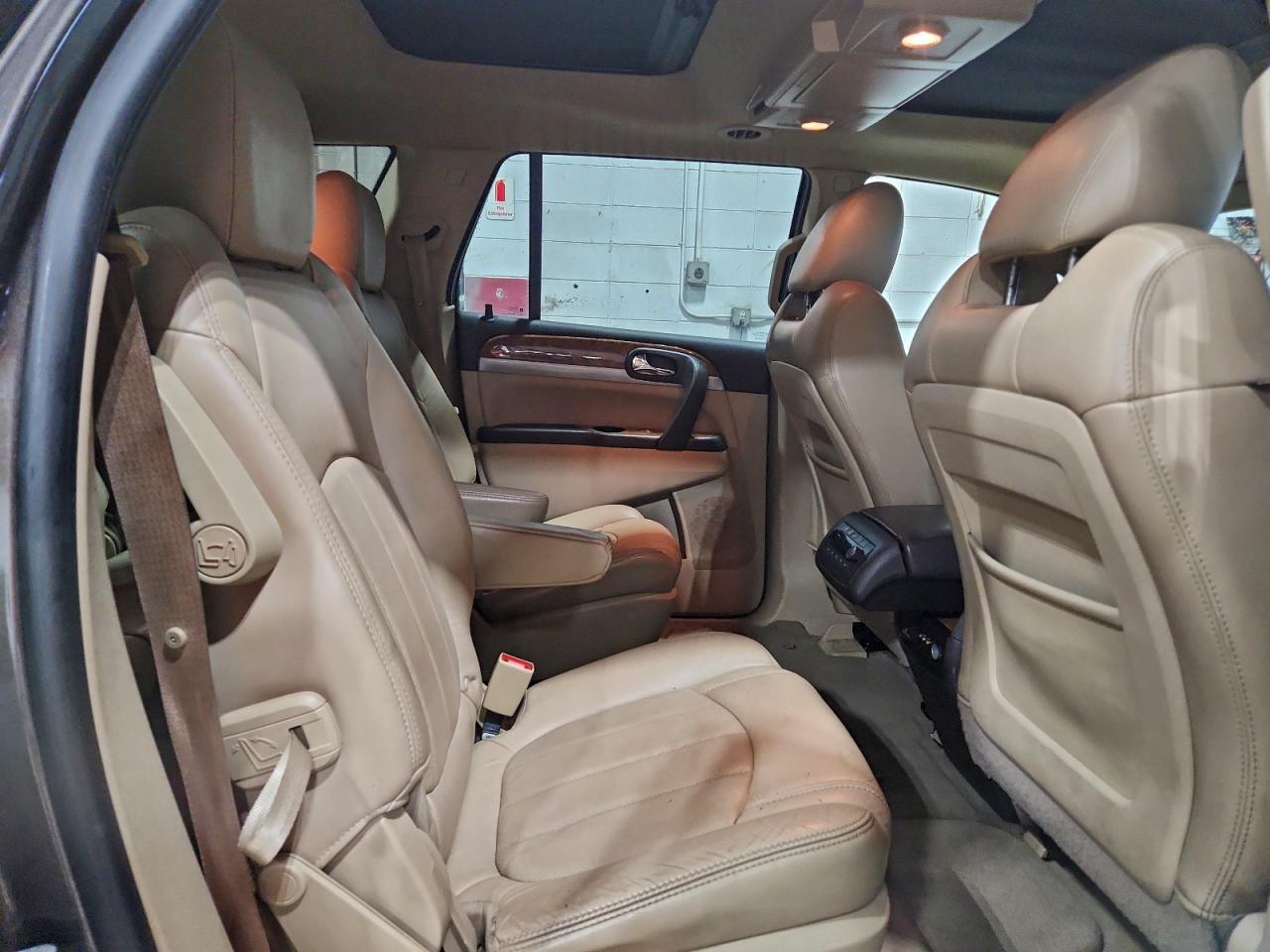 Buick Enclave Image 14