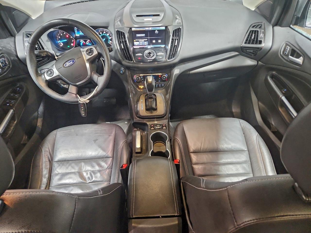 Ford Escape Titanium Image 10