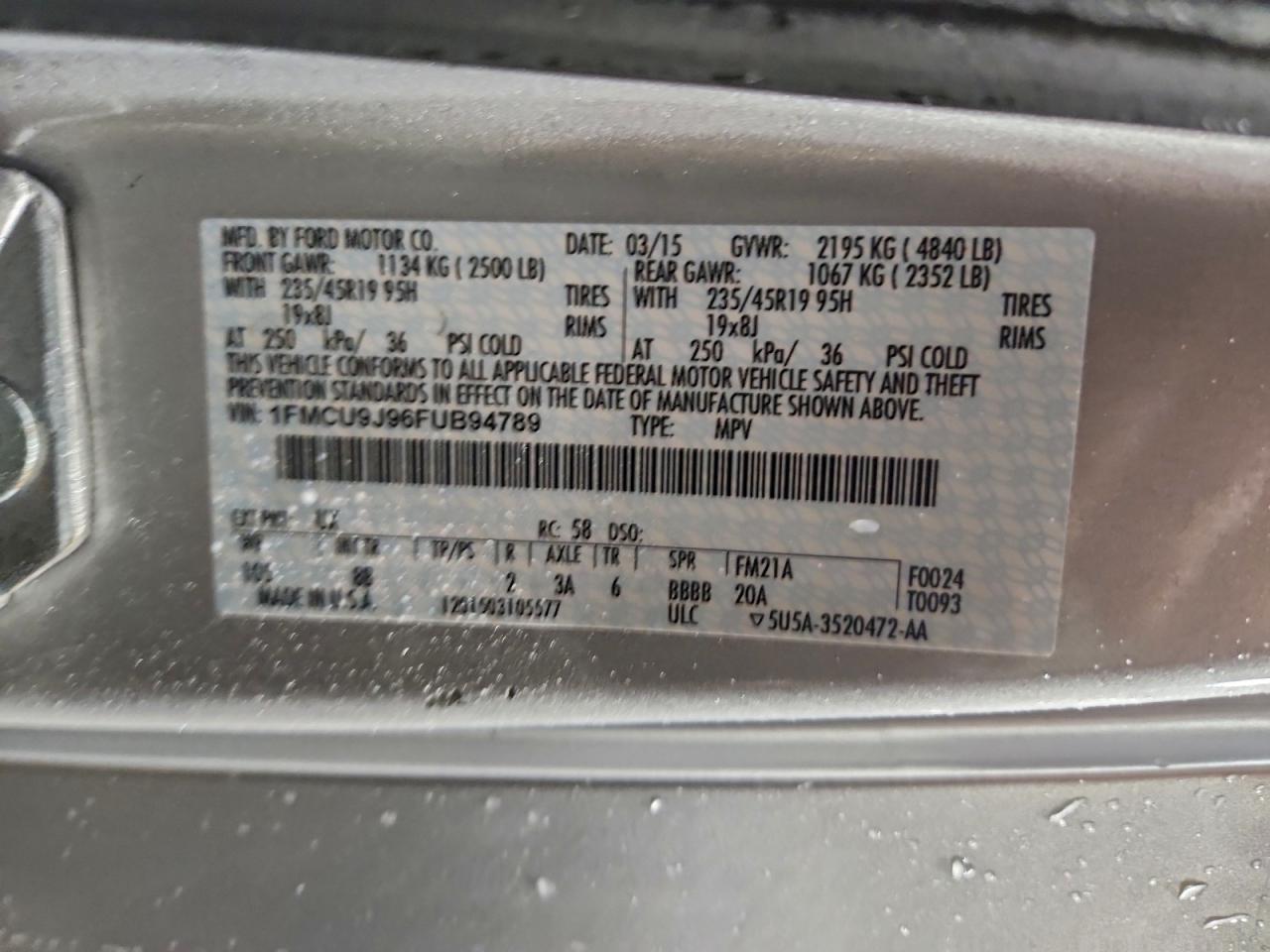 Ford Escape Titanium Image 11