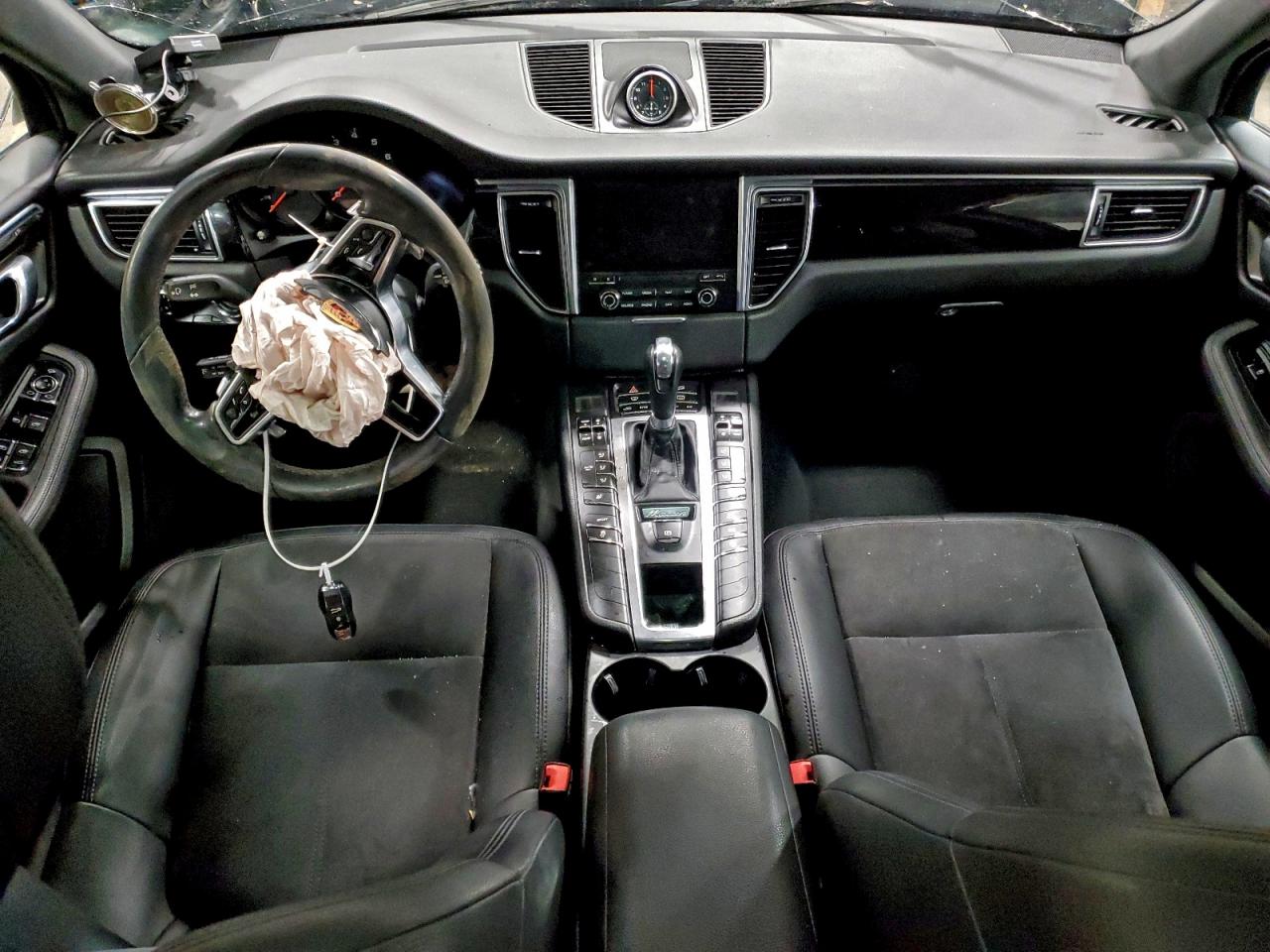 Porsche Macan Image 9