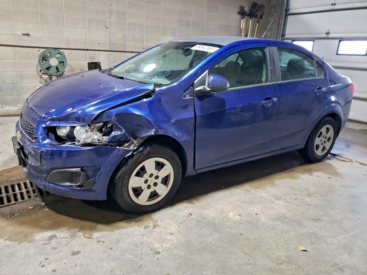 Chevrolet Sonic Ls Image 1