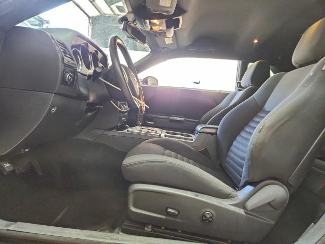 Dodge Challenger Sxt Image 2