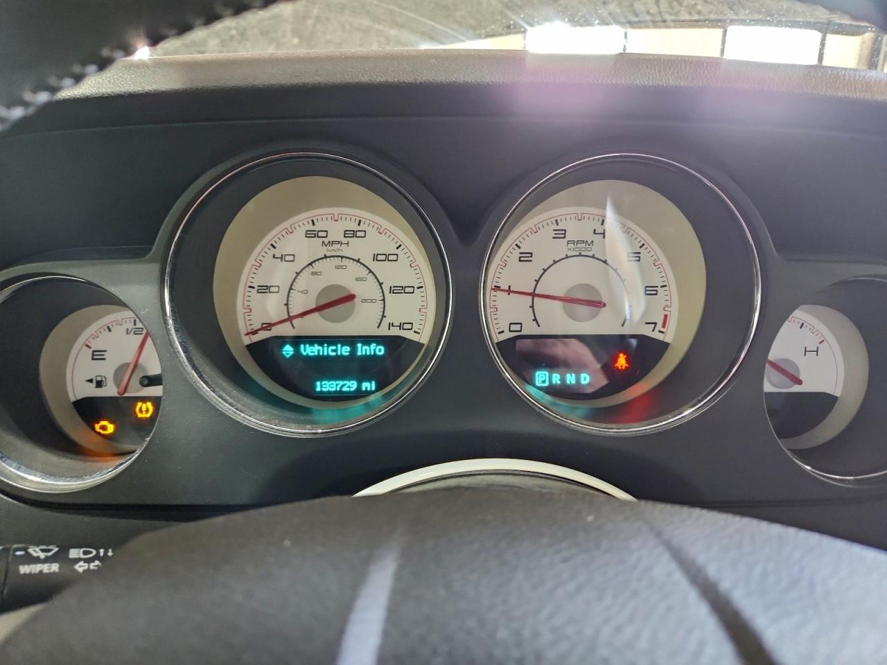 Dodge Challenger Sxt Image 3