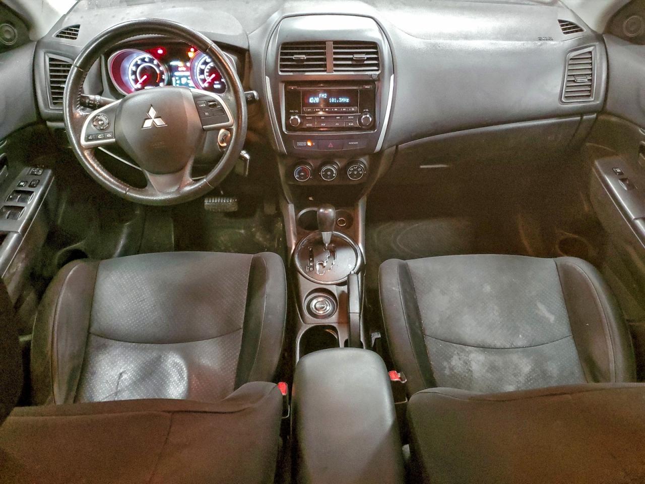 Mitsubishi Outlander Es Image 7